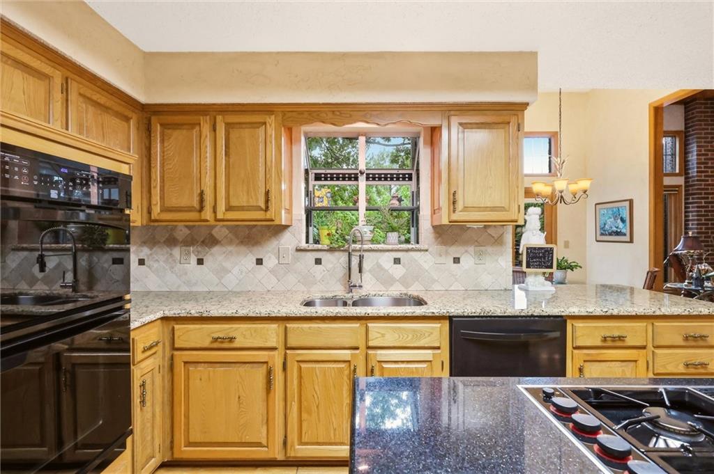 7716 Acuff Lane Property Photo 12