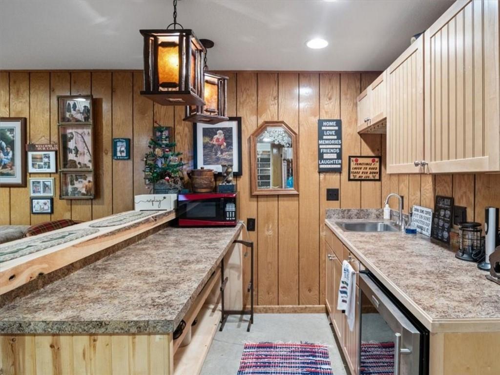 29801 Eastbank Drive Property Photo 33