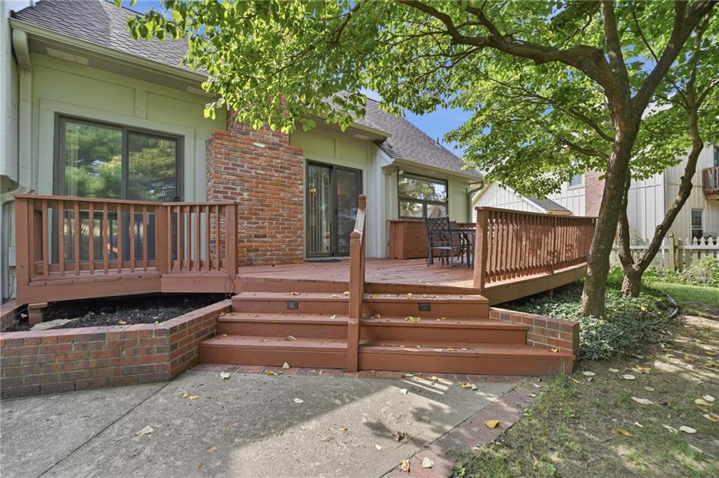 9332 W 116th Terrace Property Photo 41