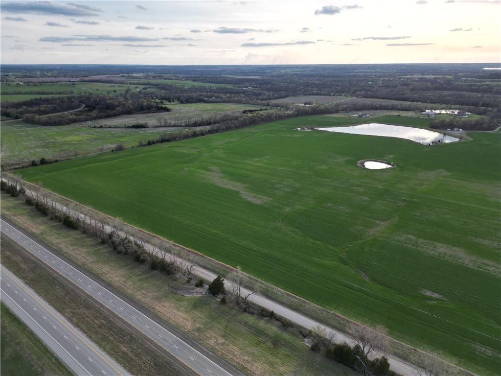 Lone Elm Road Property Photo 4