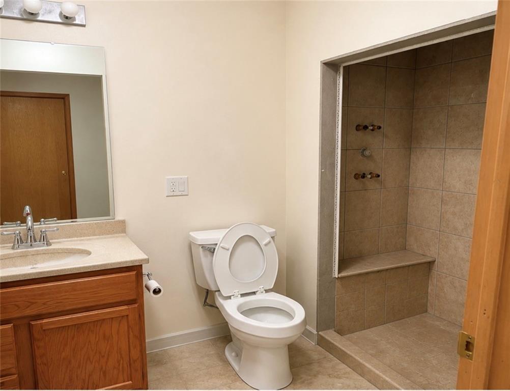 1313 Se Moore Road Property Photo 24