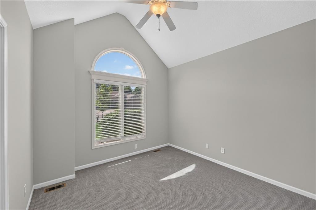 7562 N Eastern Avenue Property Photo 21