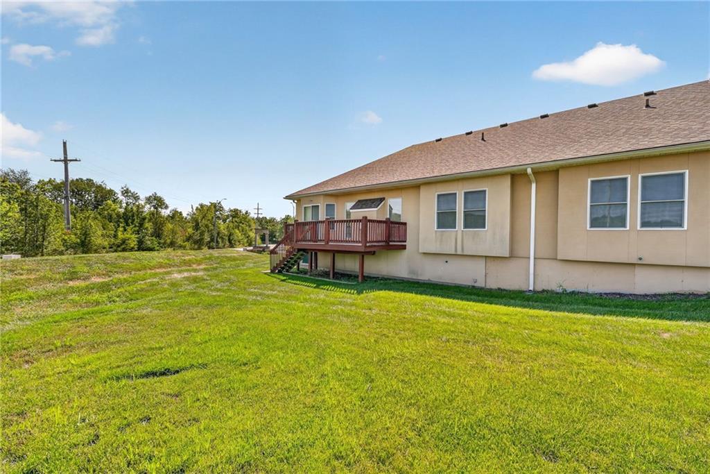 7562 N Eastern Avenue Property Photo 39