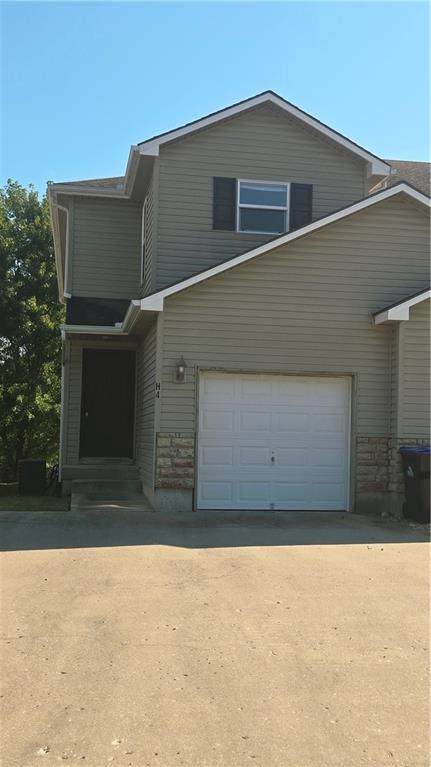 425 Hawthorne Boulevard Property Photo 1