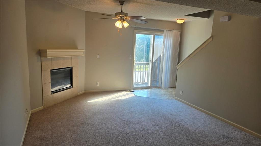 425 Hawthorne Boulevard Property Photo 3