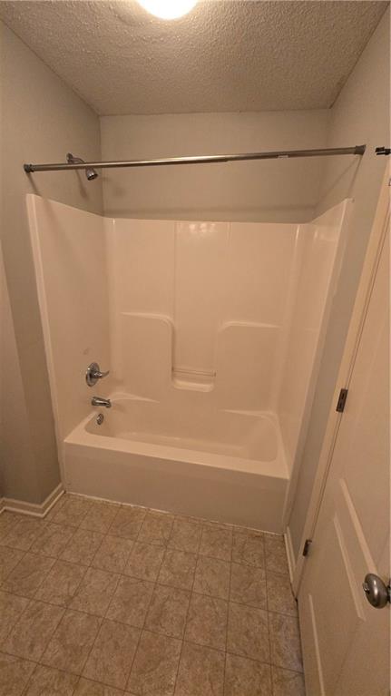 425 Hawthorne Boulevard Property Photo 6