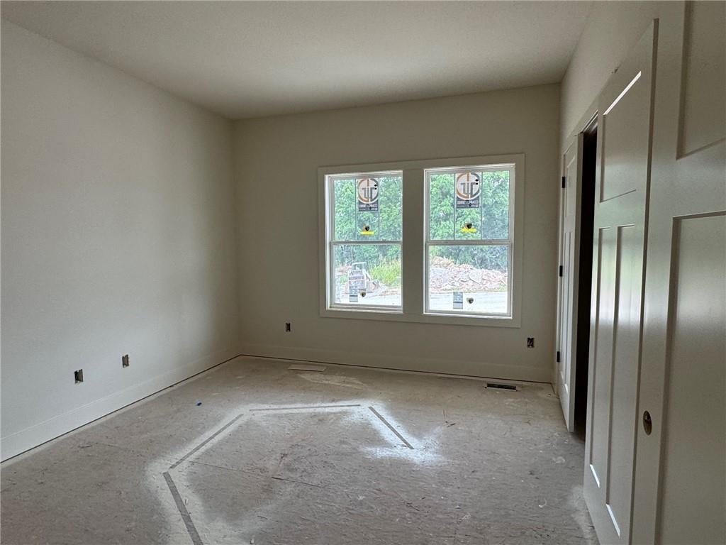 2144 Black Walnut Drive Property Photo 4