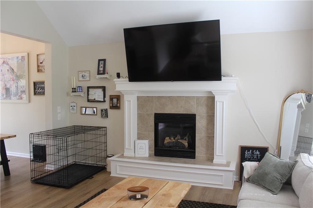 212 Whispering Hills Boulevard Property Photo 7