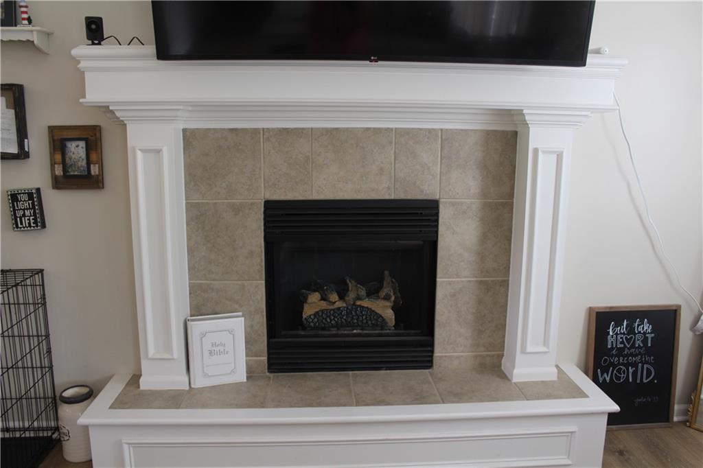 212 Whispering Hills Boulevard Property Photo 8