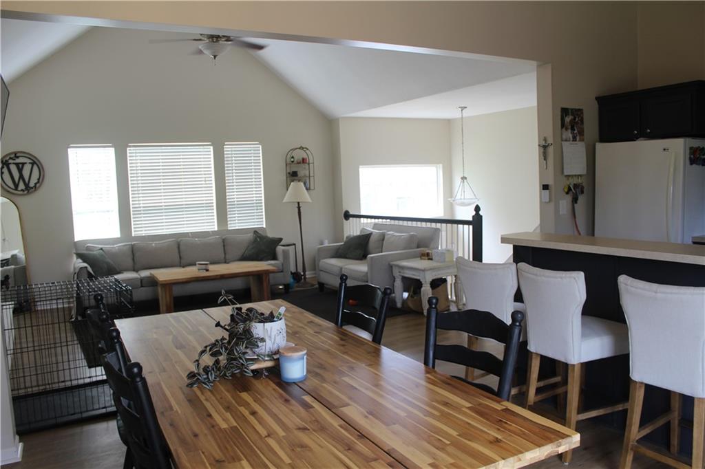 212 Whispering Hills Boulevard Property Photo 18