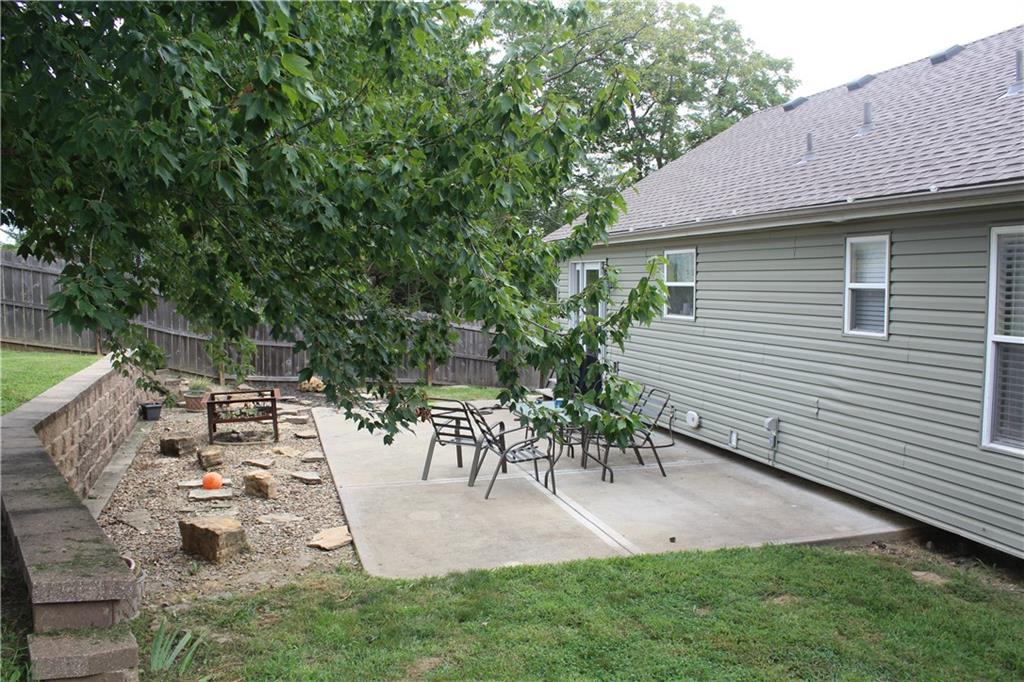 212 Whispering Hills Boulevard Property Photo 21