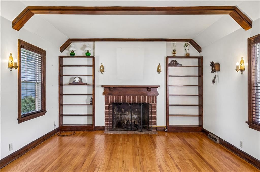 734 E Manor Road Property Photo 6