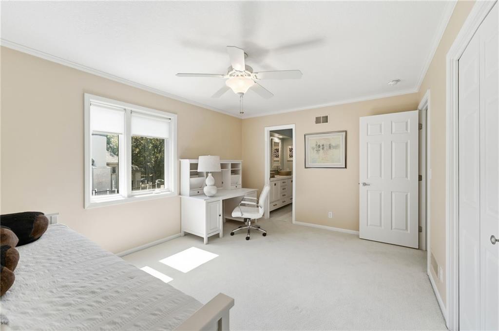 12401 Granada Road Property Photo 32