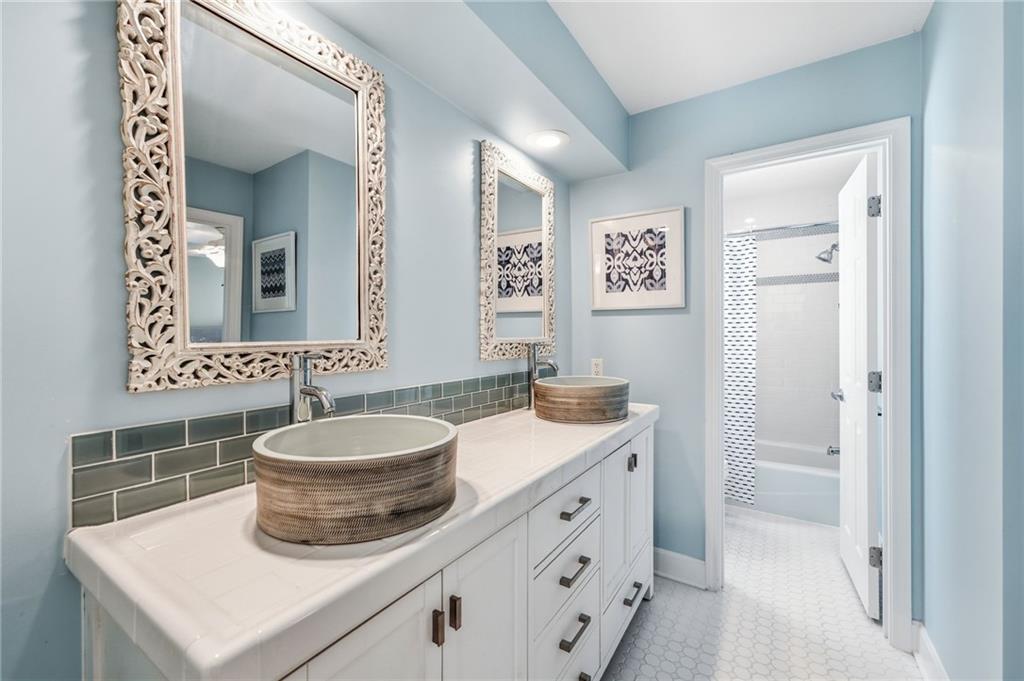 12401 Granada Road Property Photo 34