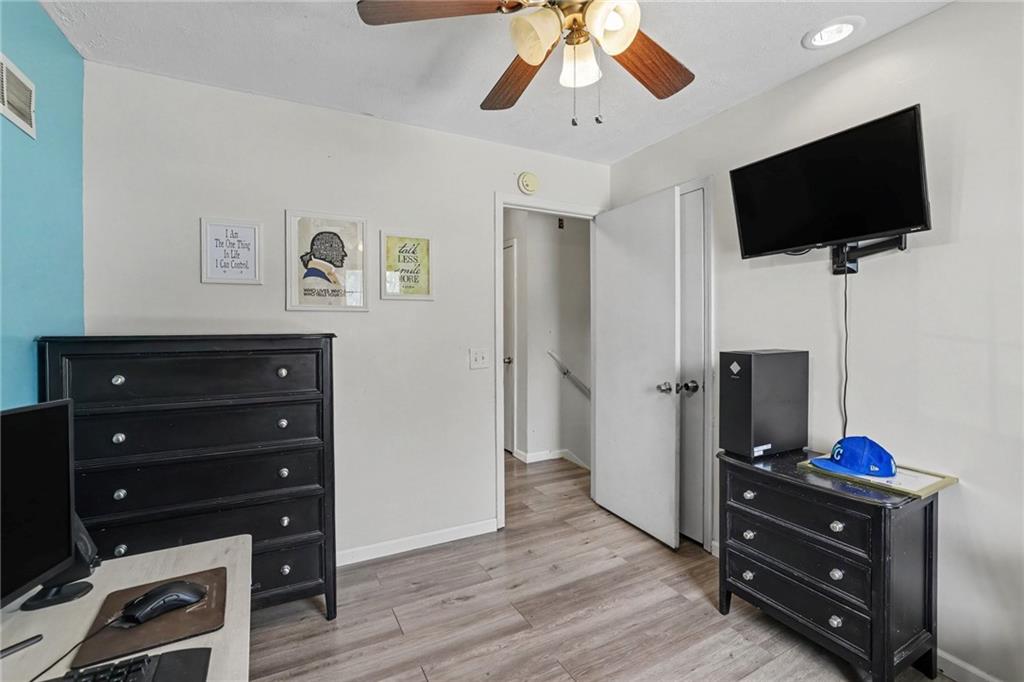 2018 E Mohawk Court Property Photo 15