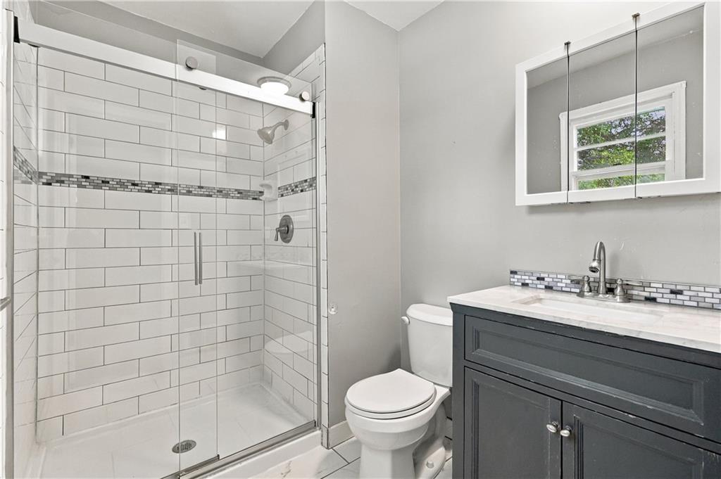 6819 Caenen Avenue Property Photo 20