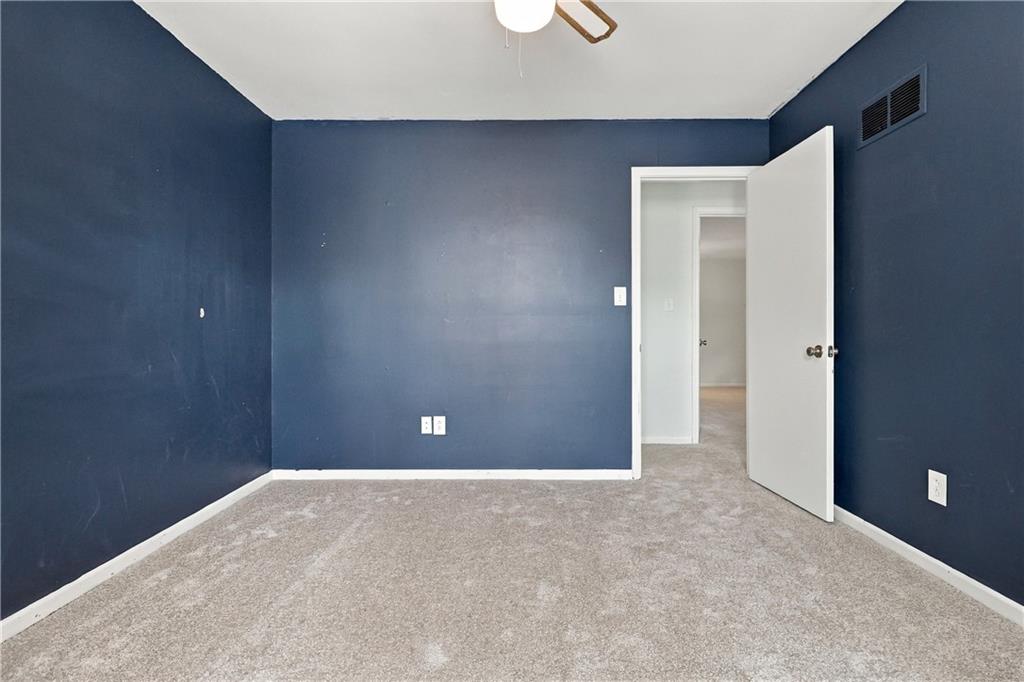 6819 Caenen Avenue Property Photo 25