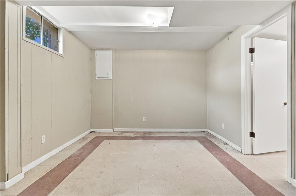 6819 Caenen Avenue Property Photo 29