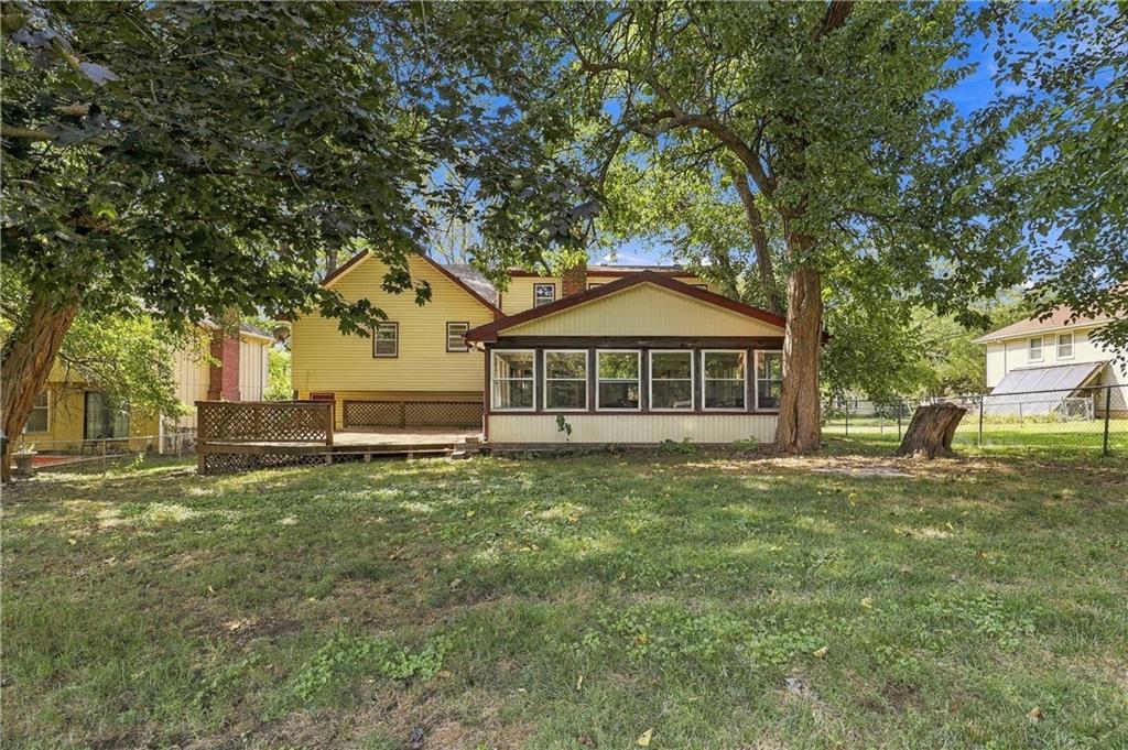 6819 Caenen Avenue Property Photo 34