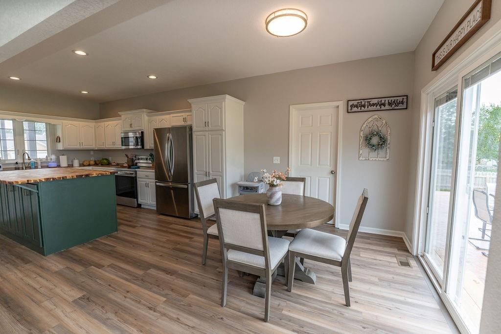 104 Harlequin Drive Property Photo 11