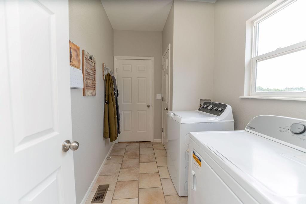 104 Harlequin Drive Property Photo 19