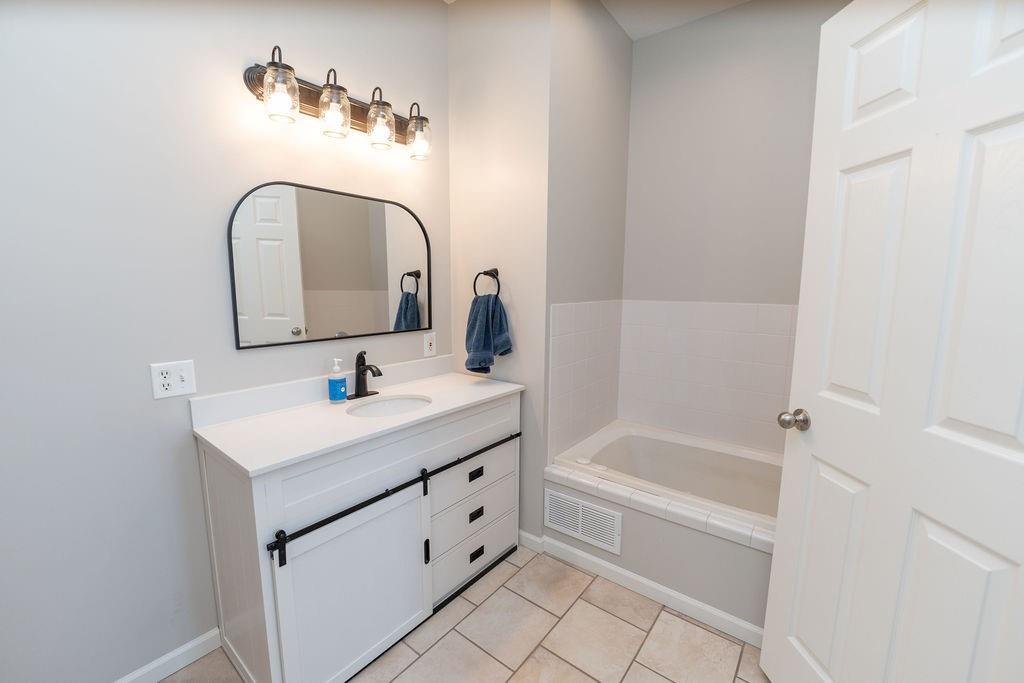 104 Harlequin Drive Property Photo 23