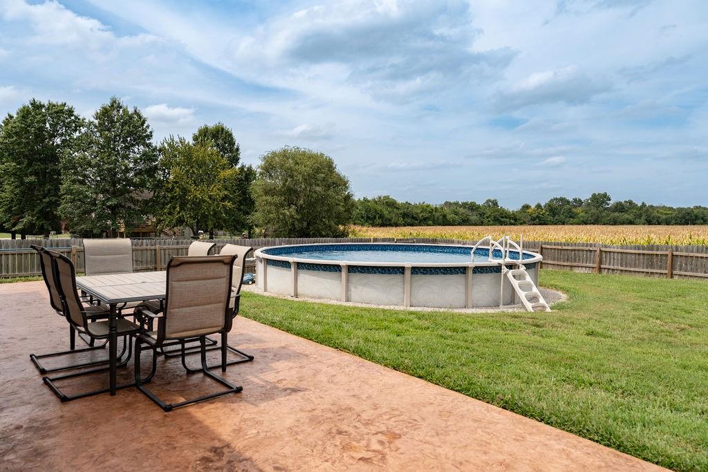 104 Harlequin Drive Property Photo 34
