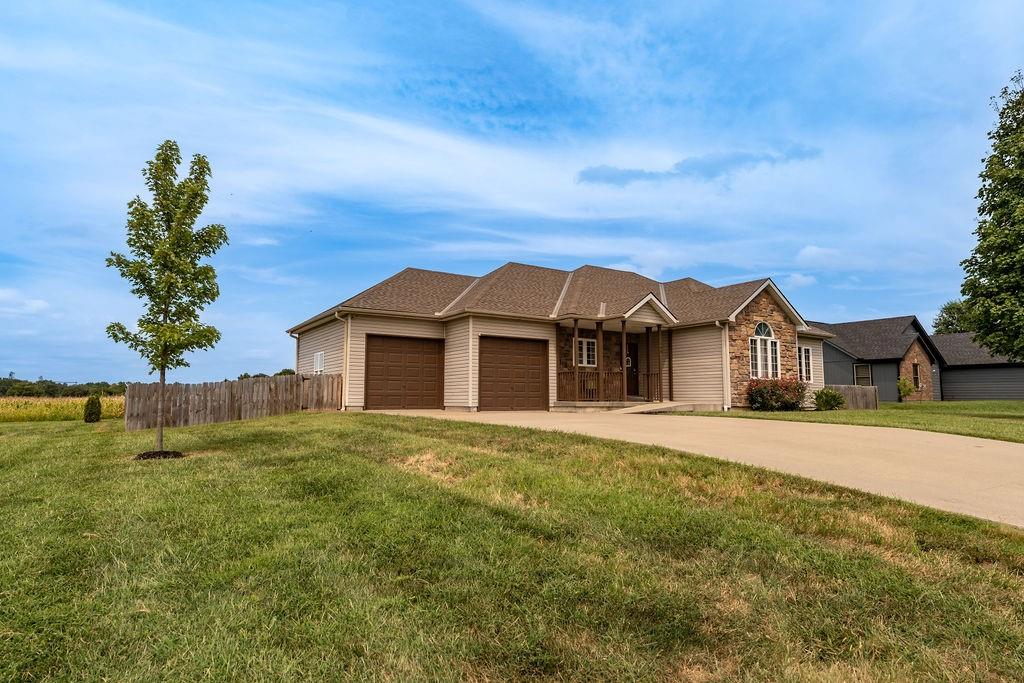 104 Harlequin Drive Property Photo 38