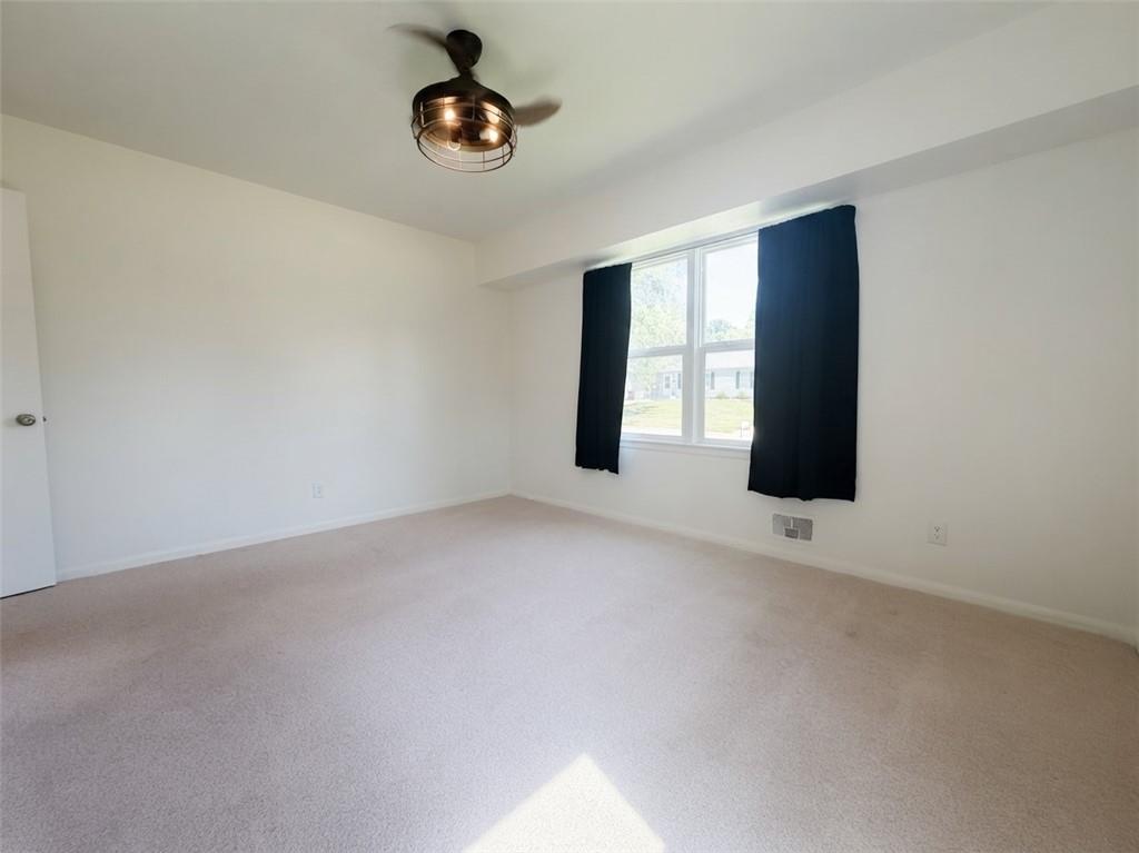 4720 S Crysler Drive Property Photo 13