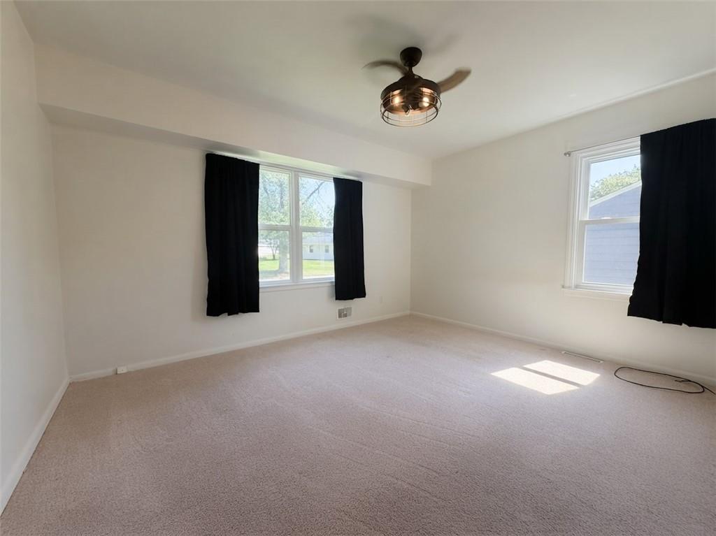 4720 S Crysler Drive Property Photo 18