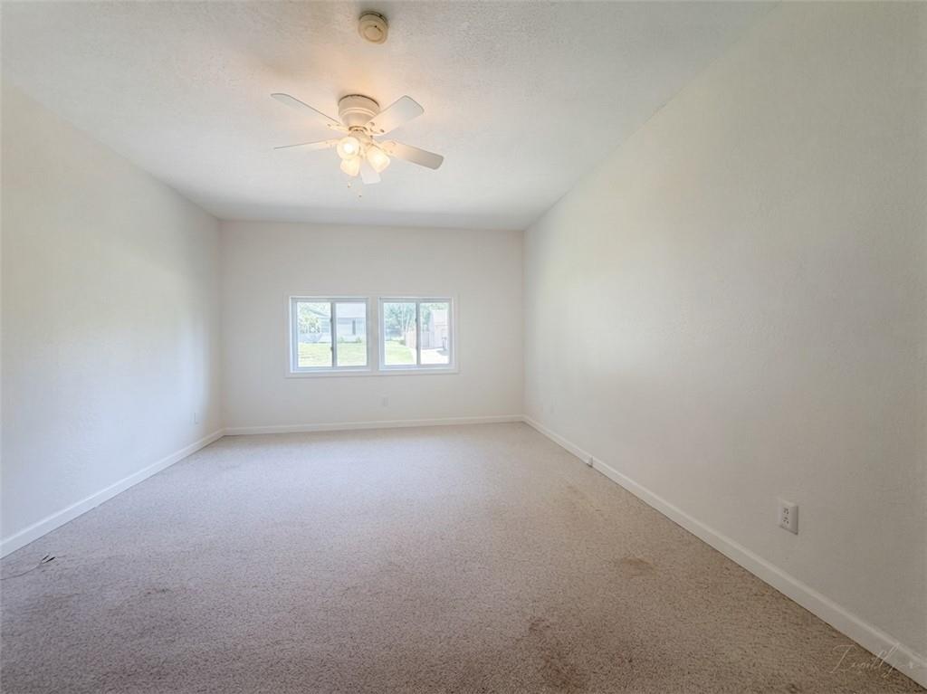 4720 S Crysler Drive Property Photo 20