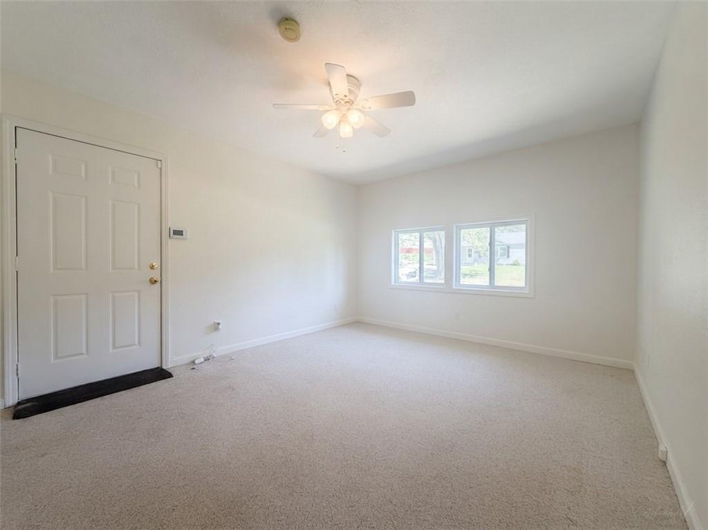 4720 S Crysler Drive Property Photo 21