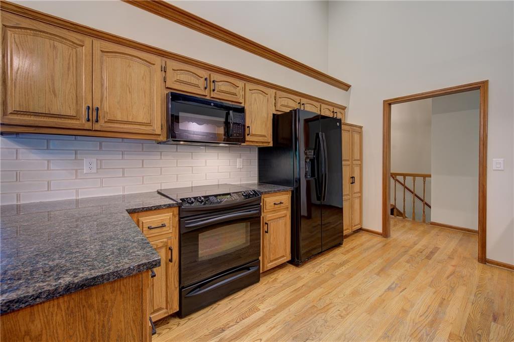 9304 Nw 79th Street Property Photo 6