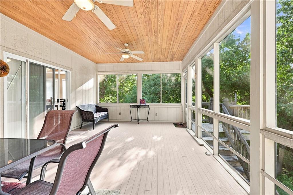 6833 Woodside Avenue Property Photo 13