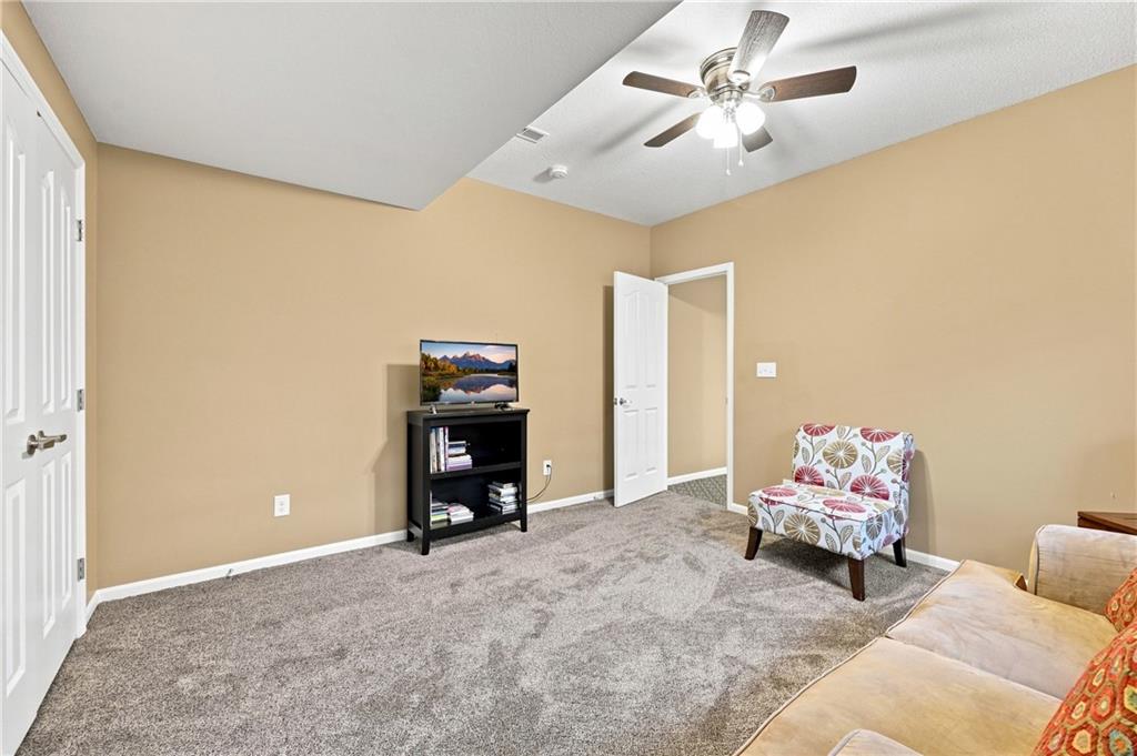 6833 Woodside Avenue Property Photo 31