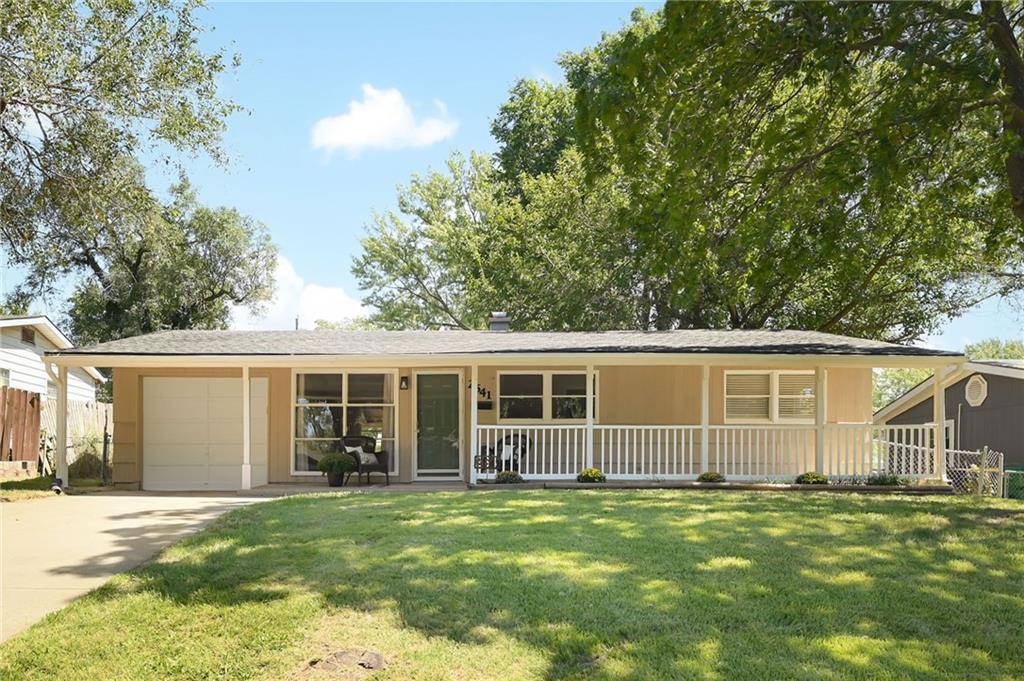 2641 S 51st Terrace Property Photo 1