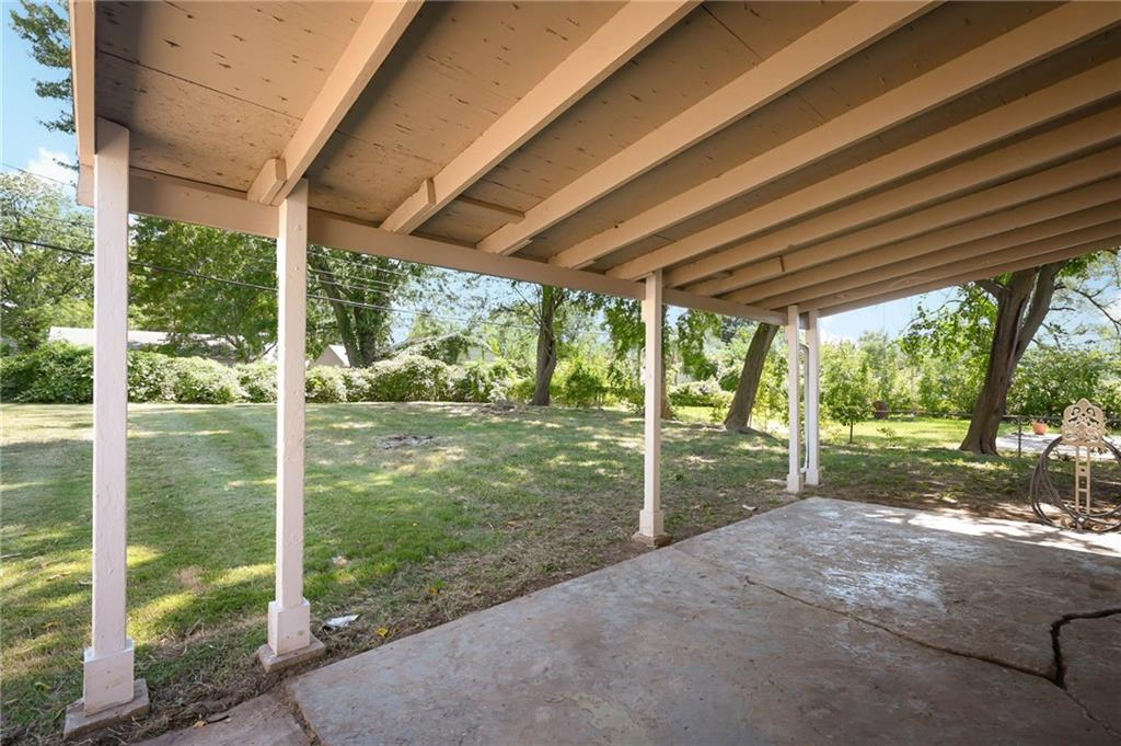 2641 S 51st Terrace Property Photo 10