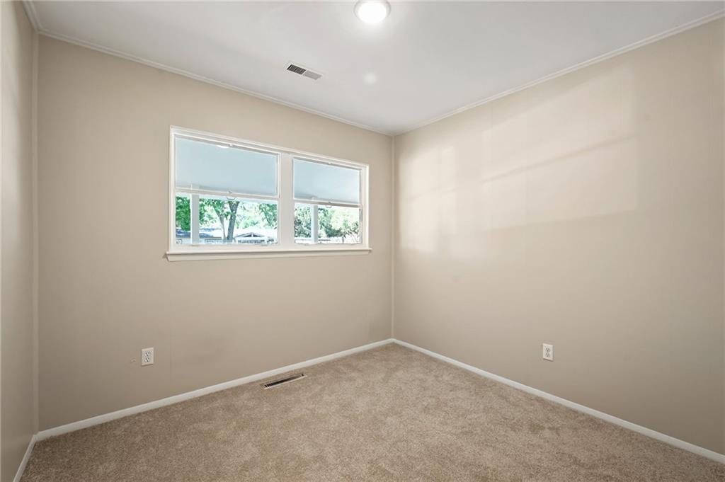 2641 S 51st Terrace Property Photo 17
