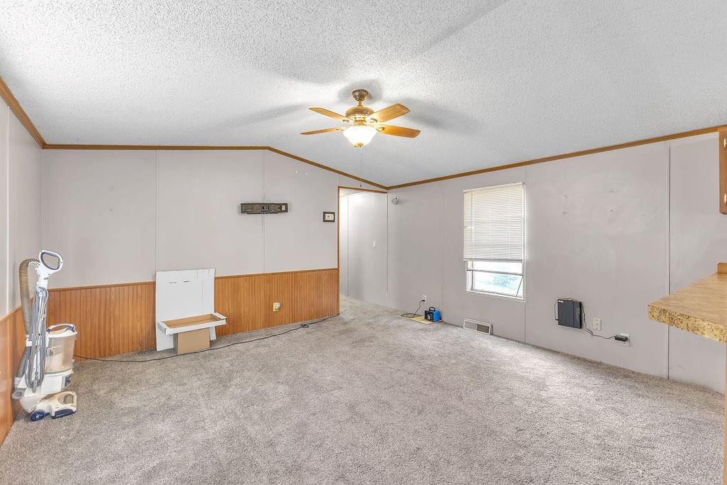 309 E Walnut Avenue Property Photo 4