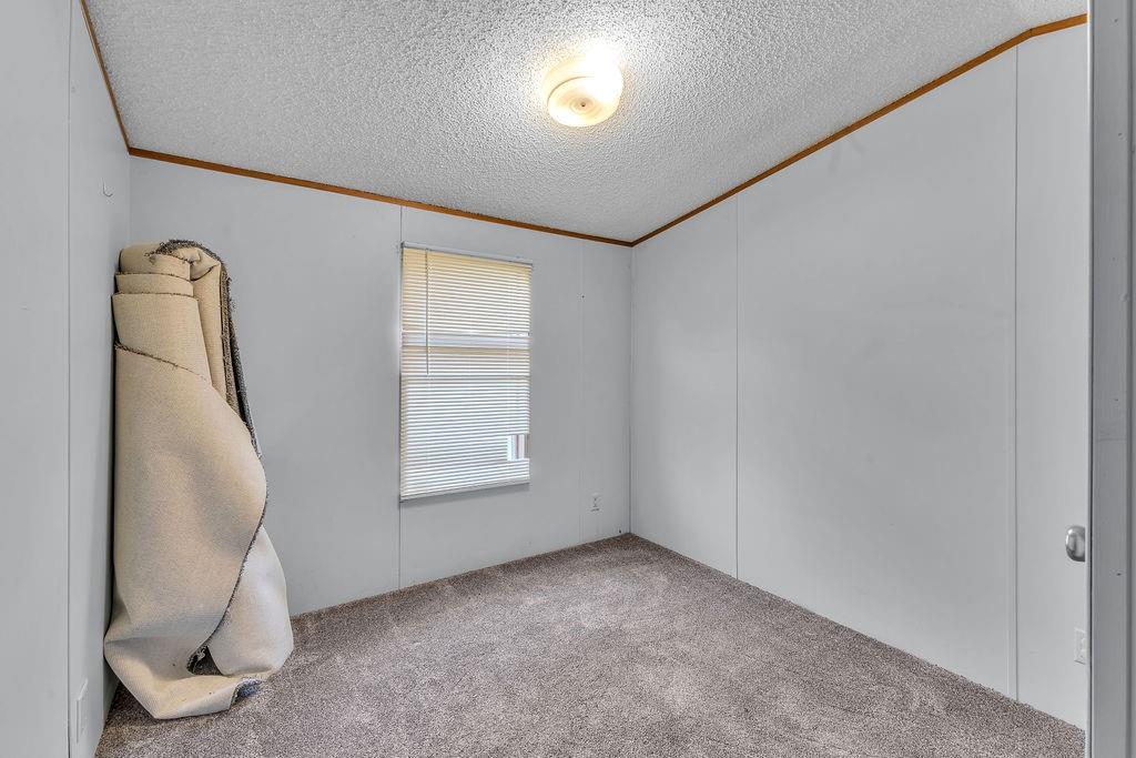 309 E Walnut Avenue Property Photo 11