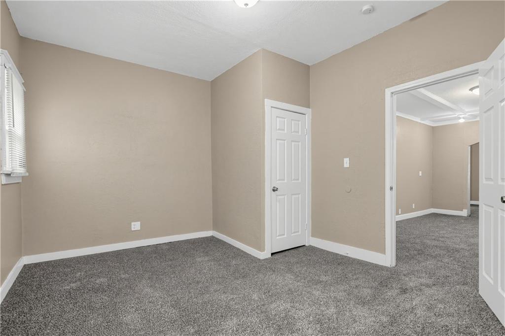 3005 E 32nd Street Property Photo 8
