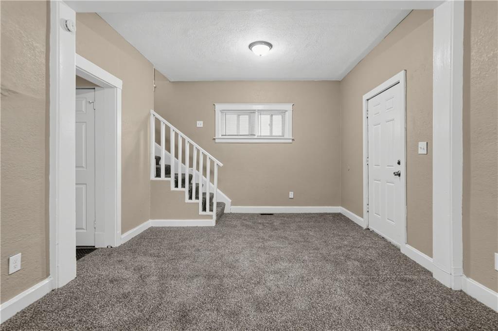 3005 E 32nd Street Property Photo 9