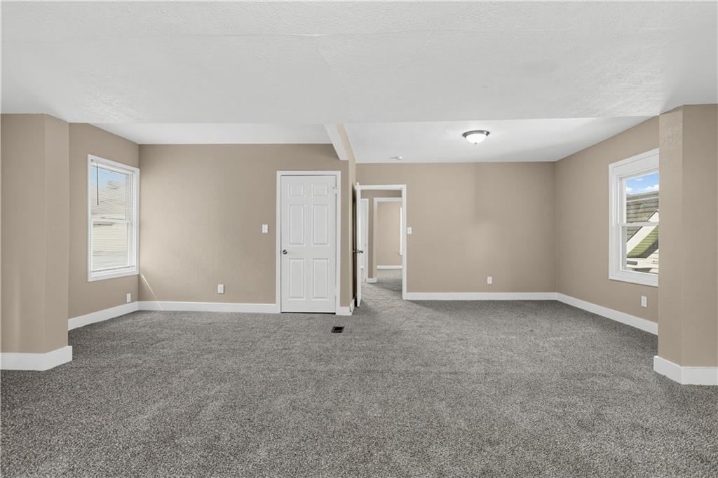 3005 E 32nd Street Property Photo 11
