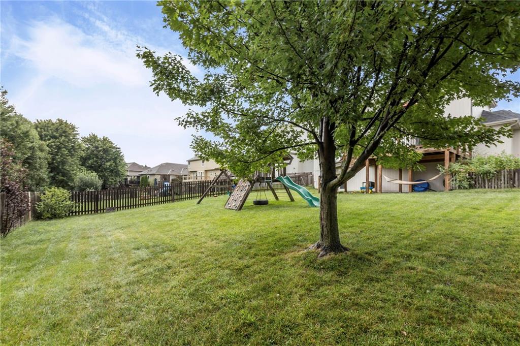 9924 N Marsh Avenue Property Photo 43