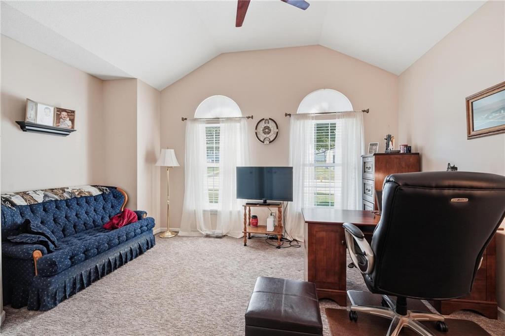 615 Johnston Parkway Property Photo 25