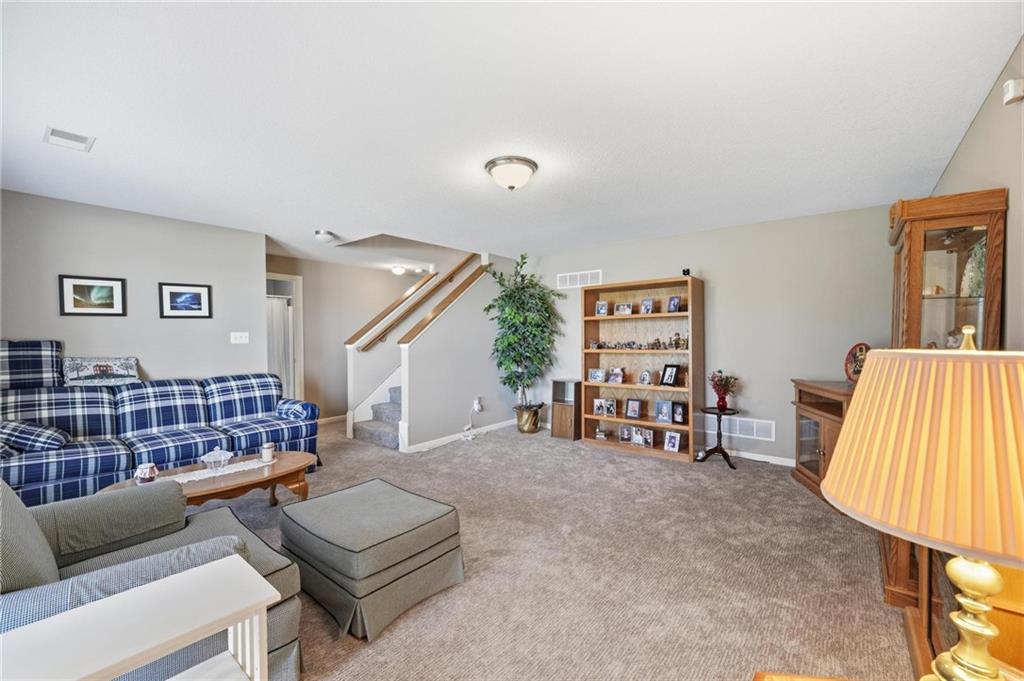 615 Johnston Parkway Property Photo 34