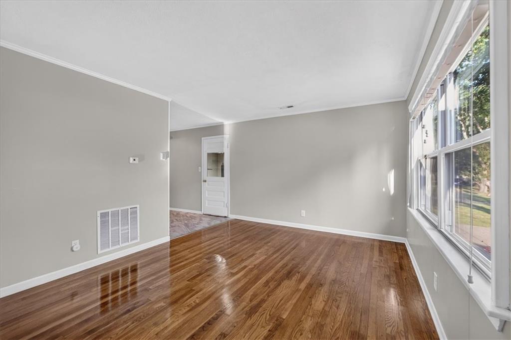 11501 W 68th Street Property Photo 4
