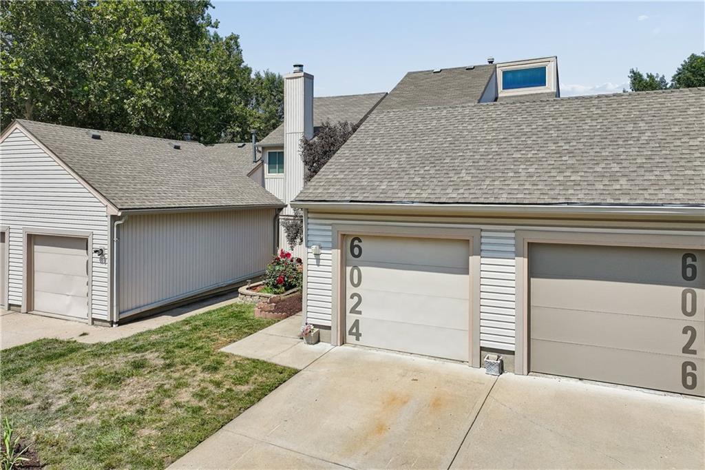 6024 N Kansas Avenue Property Photo 6