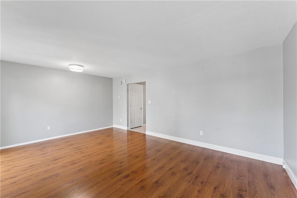 6024 N Kansas Avenue Property Photo 11