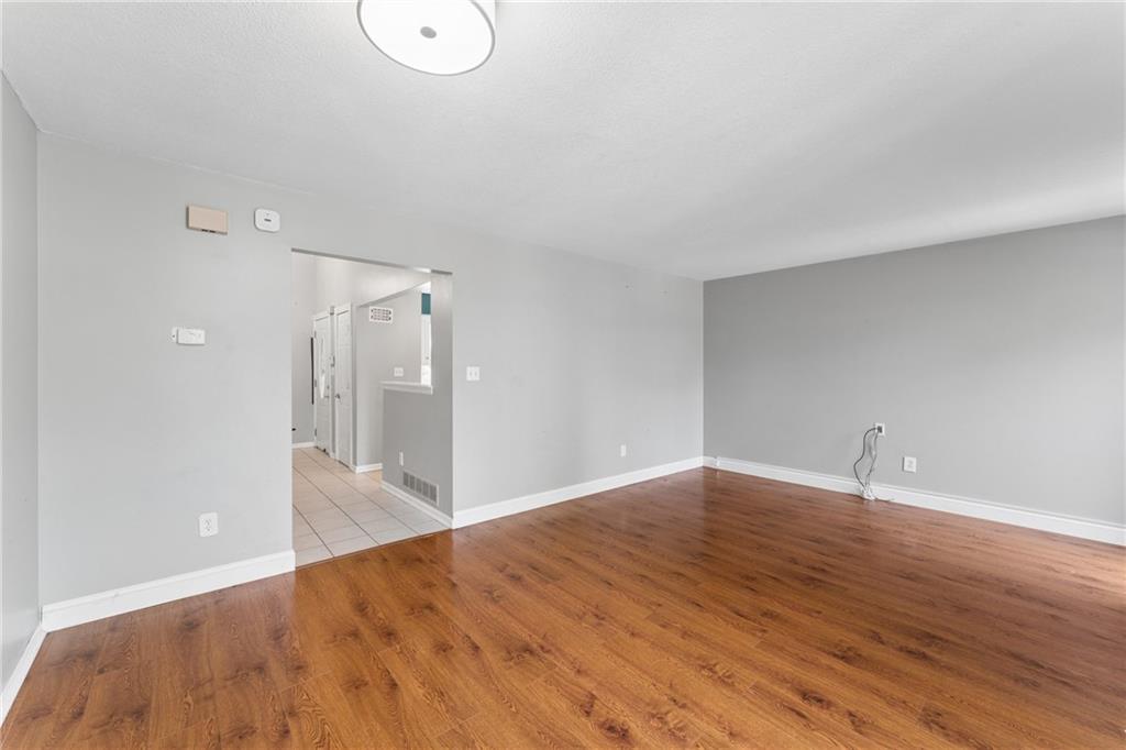 6024 N Kansas Avenue Property Photo 12